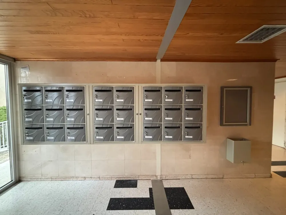 Boîte aux lettres à Sartrouville